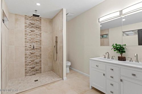 5862 Camino Arenosa, Tucson AZ  85718-4650 exterior