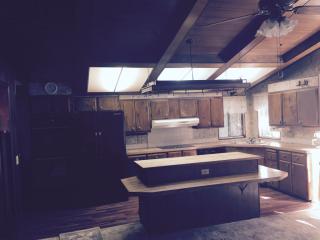 1576 Furneys Ln, Bremerton, WA 98311-3141