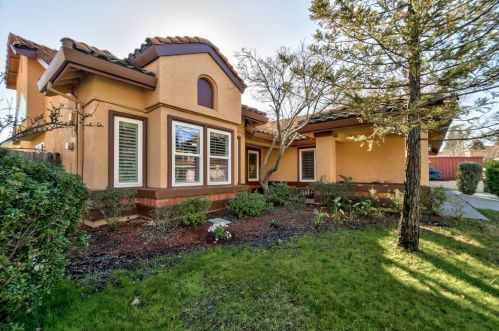 260 Baurer Cir, Folsom, CA 95630-6778