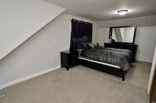 631 Congress Ave, Waterbury CT  06708-4154 exterior