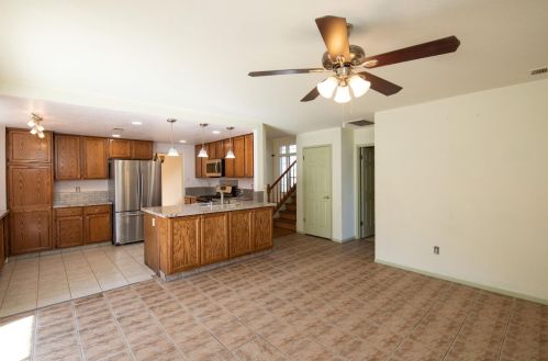 2836 Marsh Creek Ln, Riverbank CA  95367-3828 exterior