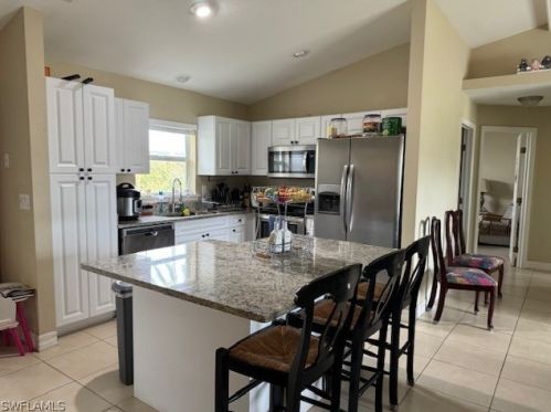 923 31st St, Cape Coral, FL 33904-2935