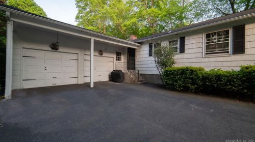 56 Tower Rd, Waterbury, CT 06710-1634