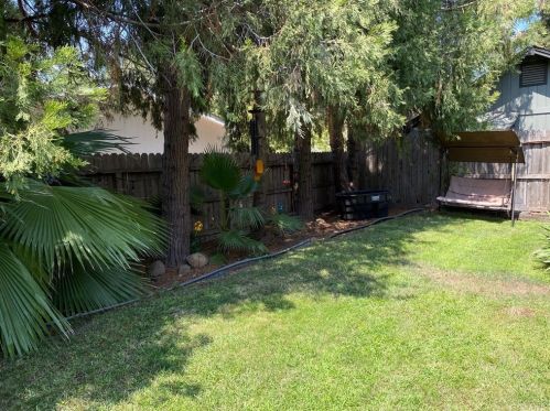 1033 Windsor Way, Chico CA  95926-3259 exterior