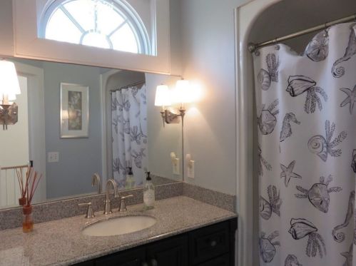 40 Brant Rock Rd, Mashpee MA 02649-4760 exterior