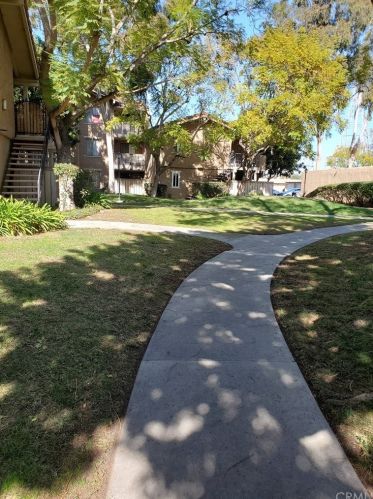 21372 Brookhurst St, Huntington Beach, CA 92646-7341