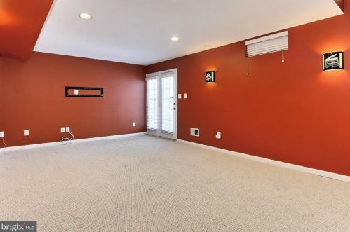 14286 Chalfont Dr, Haymarket VA  20169-2632 exterior