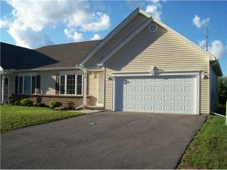 30 Kirkdale Cir, Rochester, NY 14612-3241