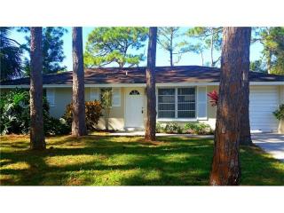1551 Russell Ave, Sarasota, FL 34232-2129