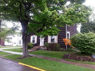 545 Oak St, Indiana, PA 15701-1974