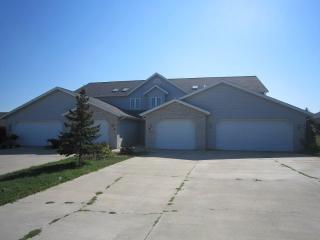 3063 Selkirk Dr, Sun Prairie WI  53590-4254 exterior