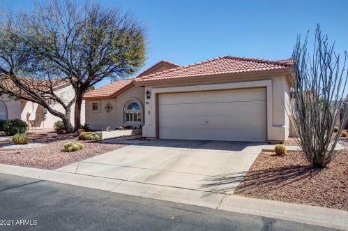 1581 Hazeltine Way, Chandler, AZ 85249-8656