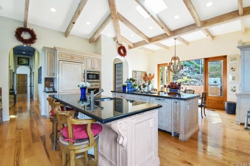 1128 Palos Verdes Dr, Palos Verdes Estates CA 90274-0015 exterior