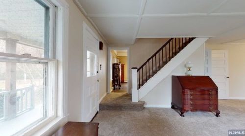 3 Ackerson Rd, Allendale NJ  07401-1301 exterior