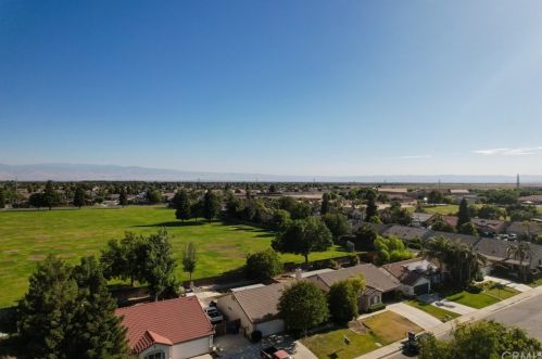 10717 Anacostia Way, Bakersfield CA 93311-3203 exterior