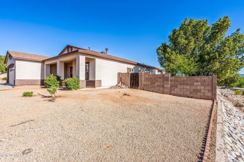 7040 Pebble Valley Dr, Tucson, AZ 85757-8745