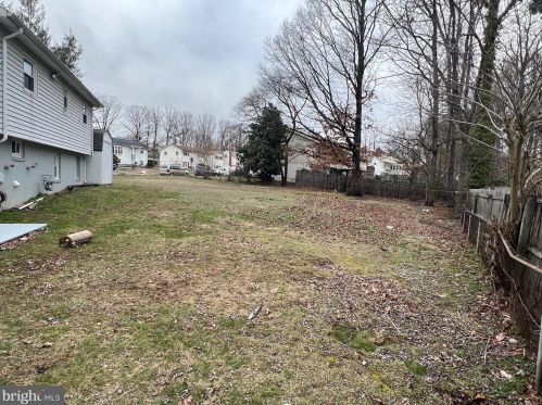 15023 Carlsbad Rd, Woodbridge VA  22193-1605 exterior