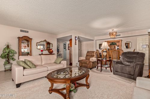 26614 Pinewood Dr, Chandler, AZ 85248-7127