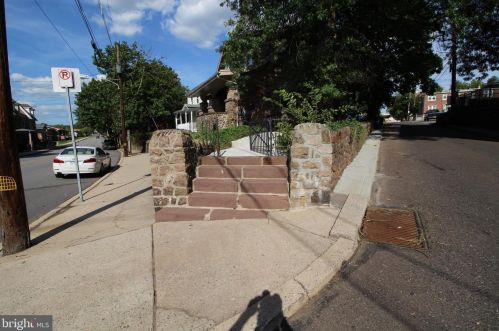 260 Hanover St, Pottstown, PA 19464-5374