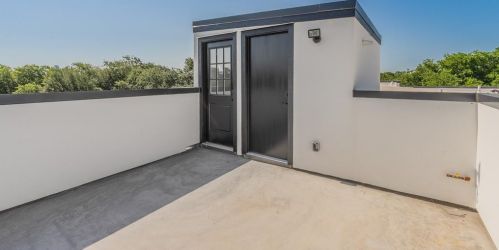 2036 Calypso St, Dallas TX 75212-1720 exterior