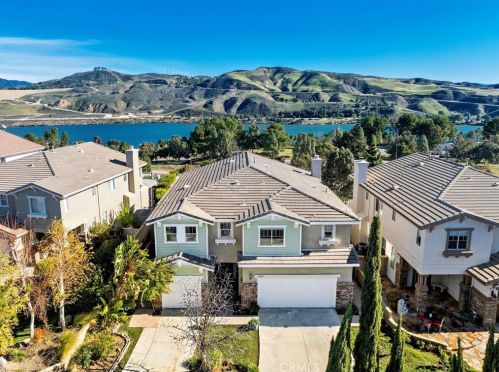 32210 Vista Pointe Pl, Santa Clarita, CA 91384-4103