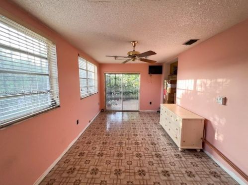 1031 53 St, Hialeah FL  33012-2202 exterior