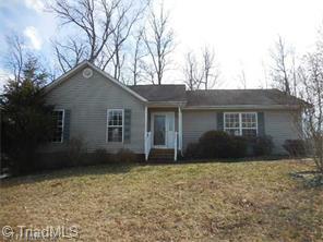 598 Blythewood Ct, Greensboro NC  27455-1390 exterior