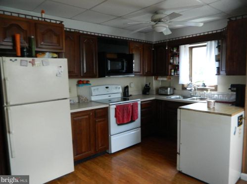 126 Middle St, Ashland PA  17921-1918 exterior