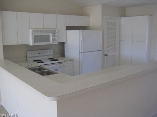 5410 Worthington Ln, Naples, FL 34110-9015