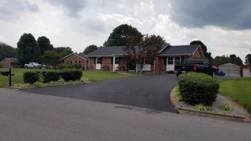 132 Mill Run Rd, Paris, KY 40361-8811