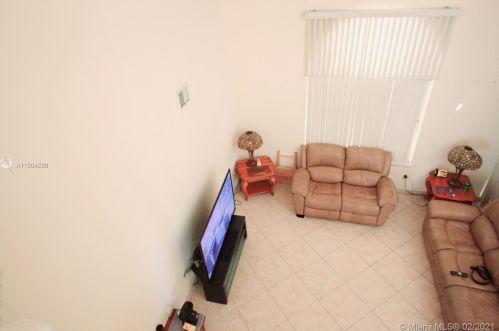 3215 36 Ave, Hollywood FL 33021-1344 exterior