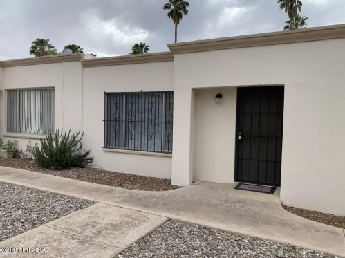 9331 Old Spanish Trl, Tucson, AZ 85710-6640
