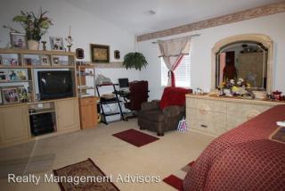 4 Woodside Dr, Bluffton SC  29910-8009 exterior