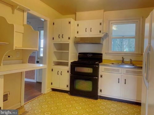 1806 Jaybee Rd, Wilmington DE  19803-3323 exterior