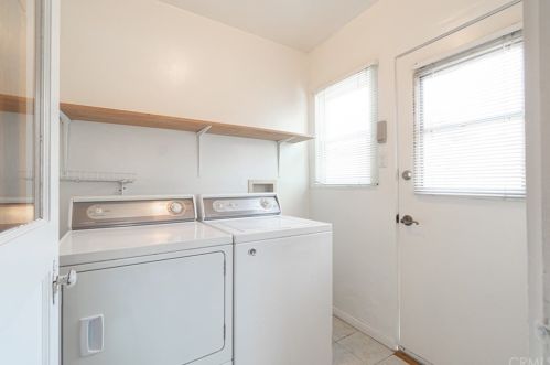 25420 Oak St, Lomita CA  90717-2216 exterior