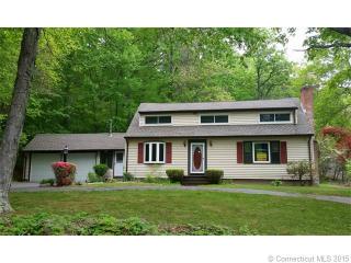 175 Laura Rd, New Haven, CT 06514-1006