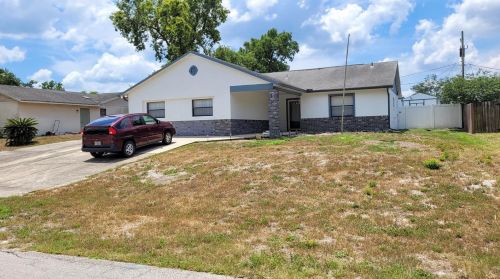 2917 Clovis Dr, Deltona, FL 32738-8934