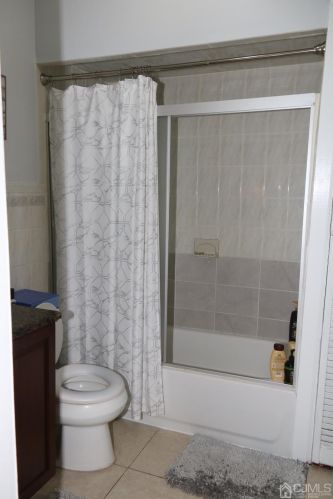 398 Lawrence St, Perth Amboy NJ  08861-2132 exterior