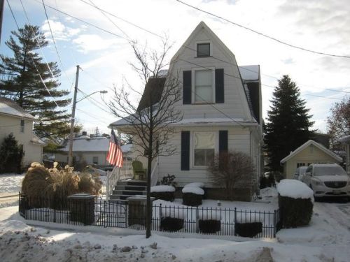 135 Gibson St, Canandaigua NY  14424-1455 exterior