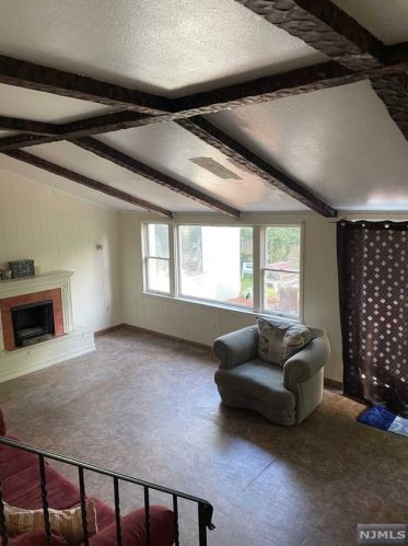 202 Fulton St, N Milford NJ  07646-1650 exterior