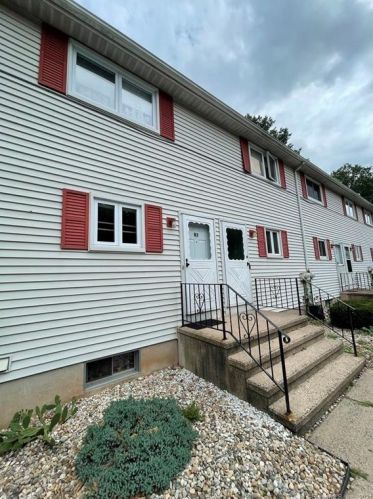 421 Allen St, New Britain CT  06053-3344 exterior
