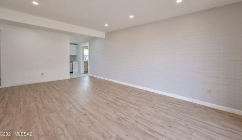 6665 Mary Dr, Tucson AZ 85730-2038 exterior