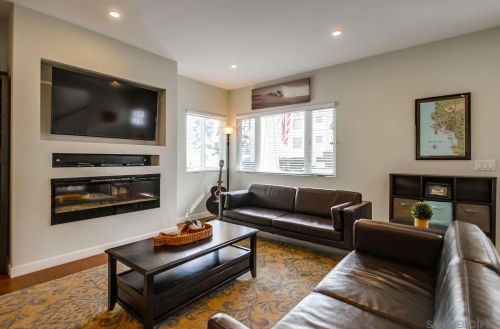 1760 La Playa Ave, San Diego CA 92109-6526 exterior