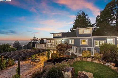 4112 Harbor View Ave, Oakland, CA 94619-2208