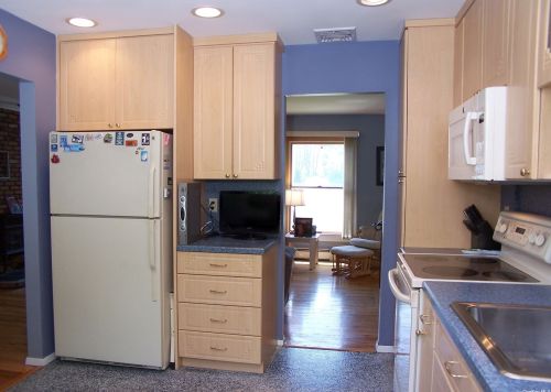 260 Thunder Rd, Holbrook, NY 11741-4428