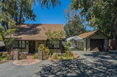 23052 Avis Ln, Hayward, CA 94541-4433