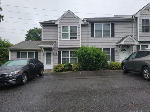 150 Mohican Ave, Waterbury, CT 06708-3053