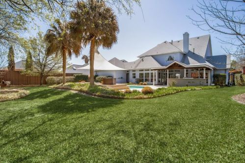 6887 Gaston Ave, Dallas, TX 75214-4000