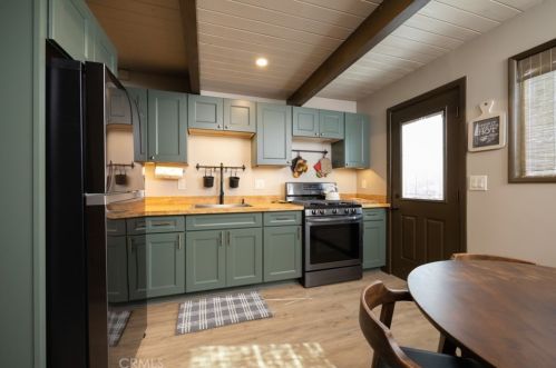 47125 Skyview Dr, Big Bear City CA  92314-9035 exterior