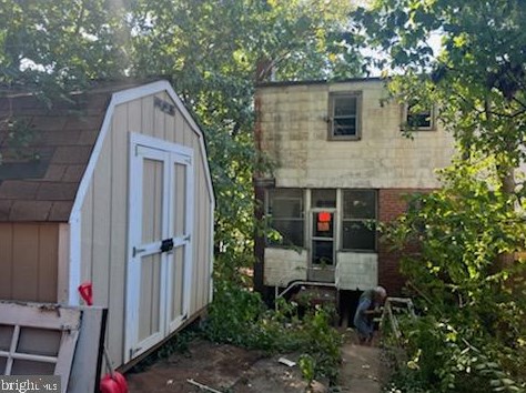 56 53rd St, Washington, DC 20019-6534